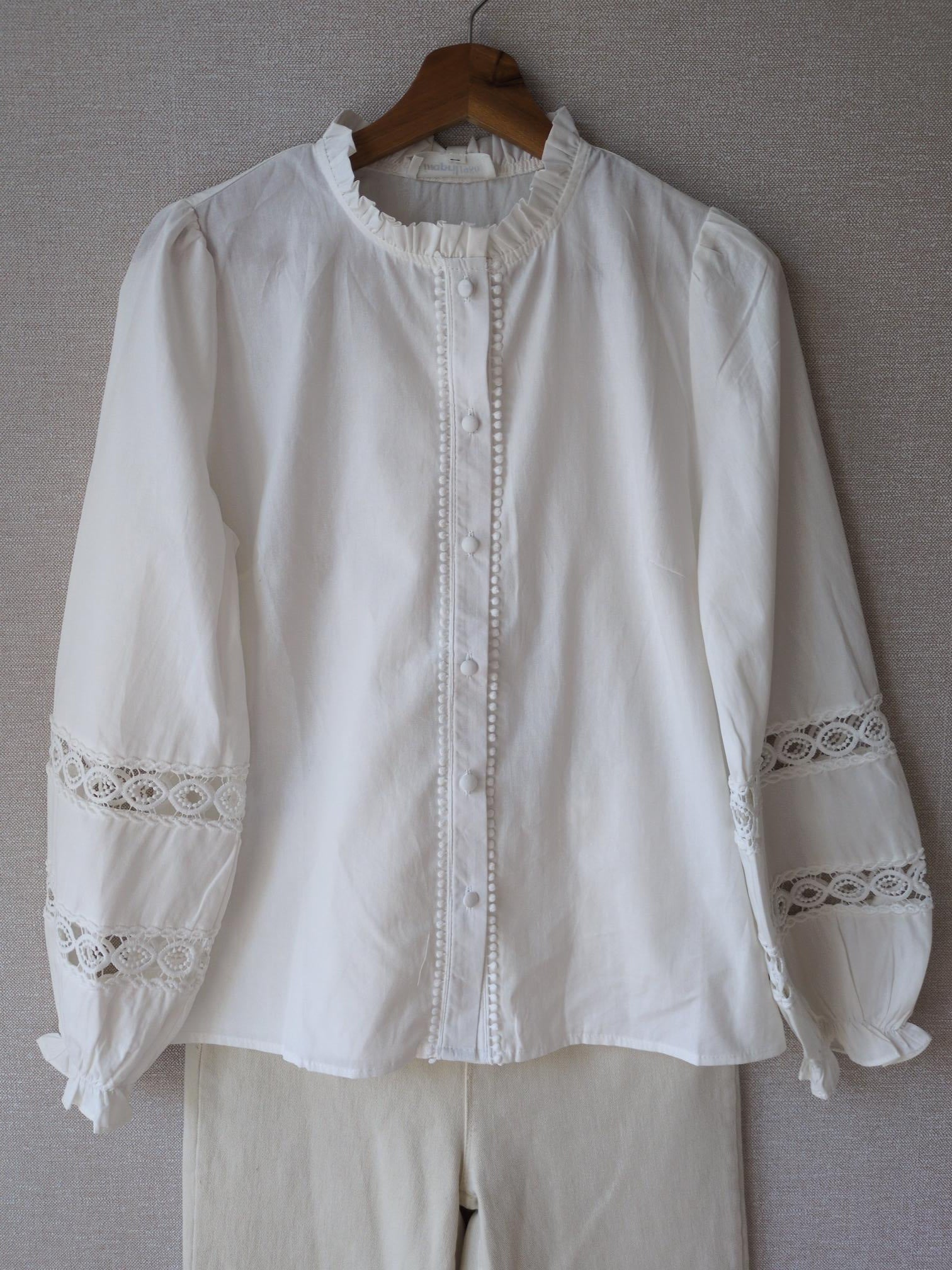 Chemisier Blanc Dentelle Col Volanté 100% Coton