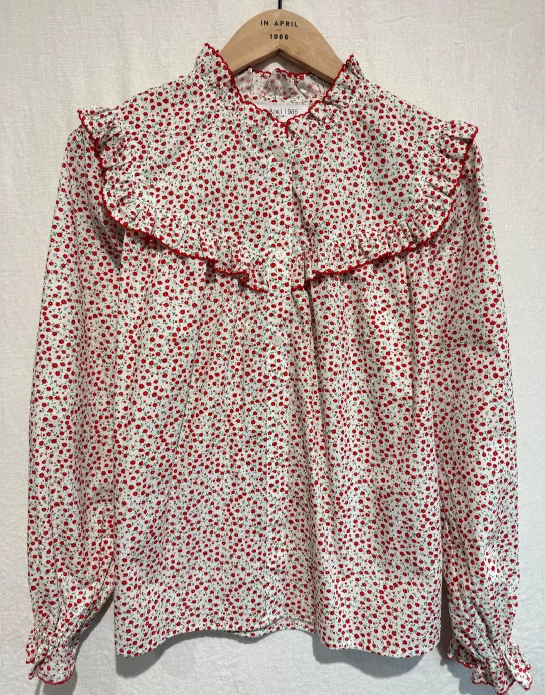 Chemisier Fleurs Rouges Blanc - Col Volants Romantique Chic